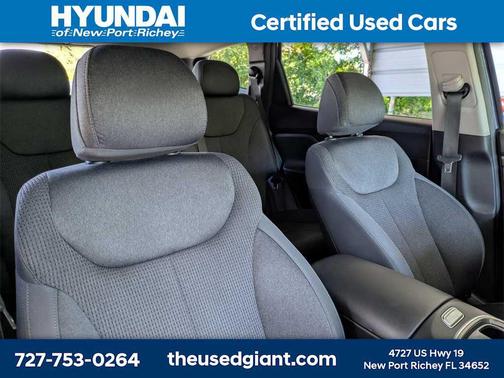 2022 Hyundai SANTA FE SE