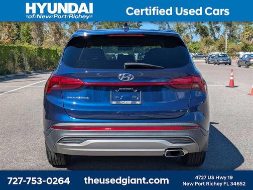 2022 Hyundai SANTA FE SE