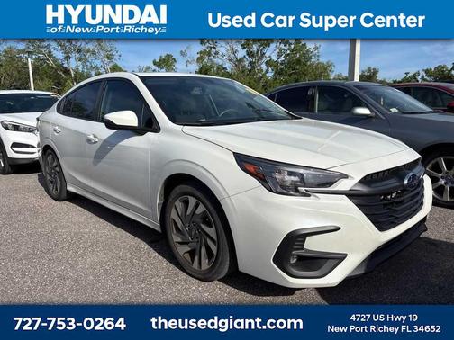 Crystal White Pearl 2024 Subaru Legacy Limited