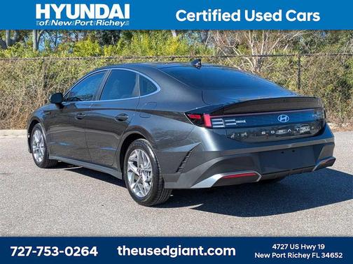 2025 Hyundai SONATA SE