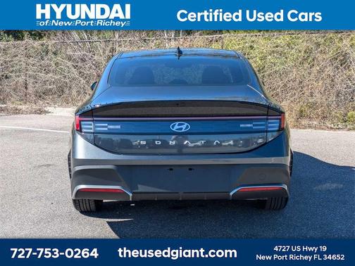 2025 Hyundai SONATA SE