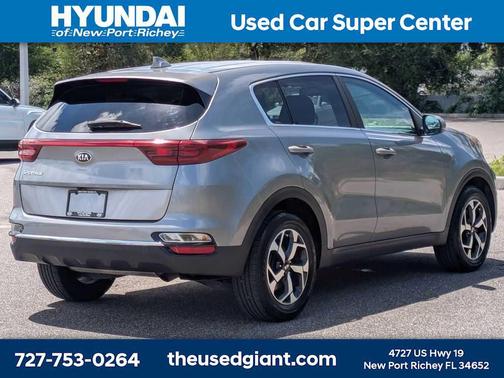 Steel Gray 2022 Kia Sportage LX