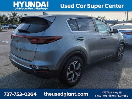 Steel Gray 2022 Kia Sportage LX