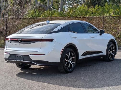 2025 Toyota Crown XLE