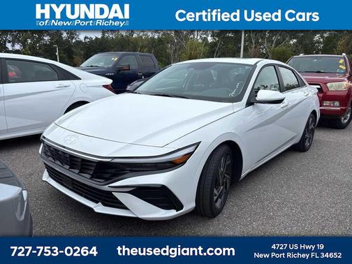 2024 Hyundai ELANTRA SEL