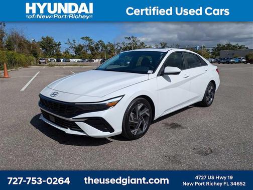 2024 Hyundai ELANTRA SEL