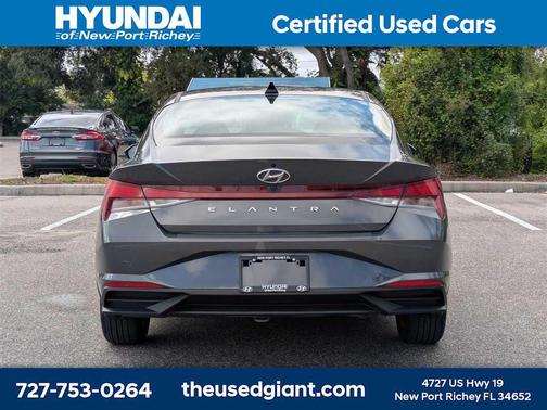 2023 Hyundai ELANTRA SEL