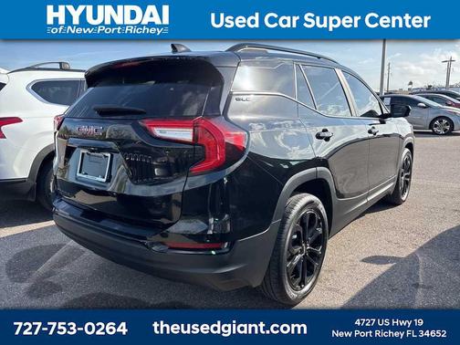 2022 GMC Terrain SLE