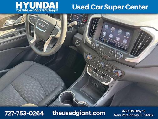 2022 GMC Terrain SLE