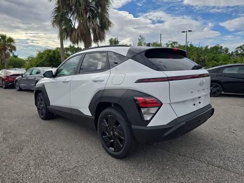 Atlas White 2026 Hyundai KONA SEL Sport