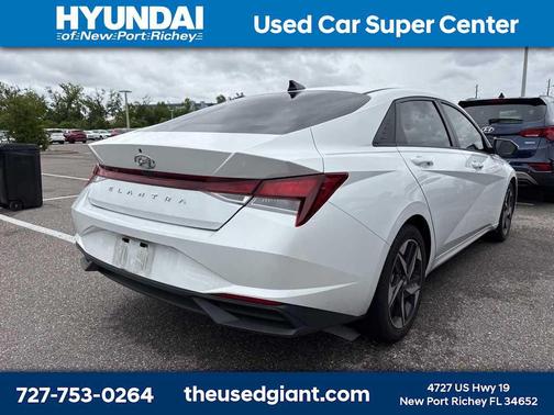 2023 Hyundai ELANTRA SEL