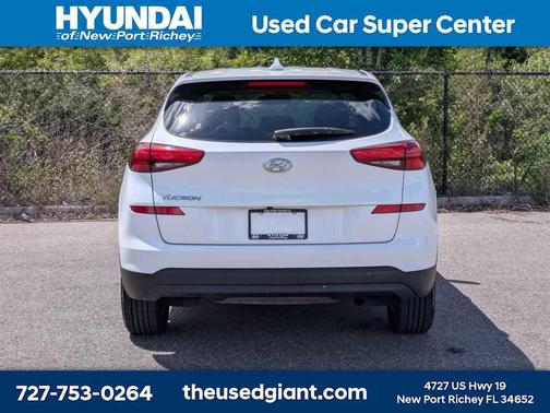 White Pearl 2019 Hyundai TUCSON SE