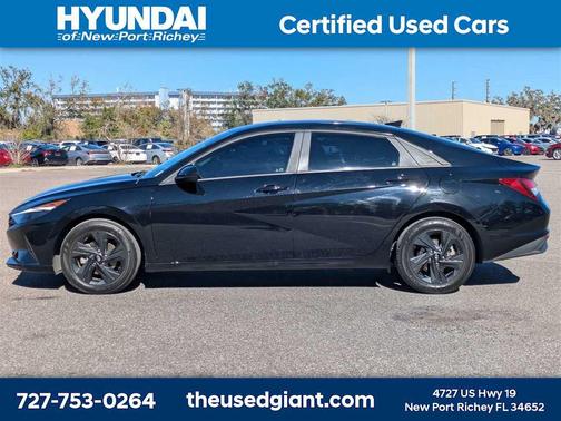 2023 Hyundai ELANTRA SEL