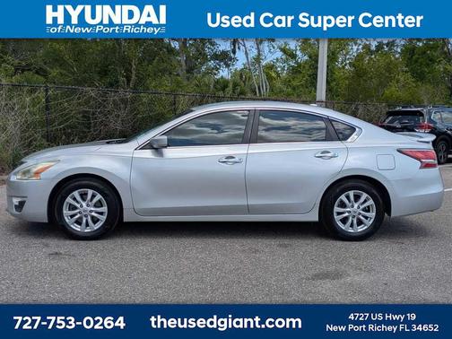 Brilliant Silver Metallic 2014 Nissan Altima 2.5 S
