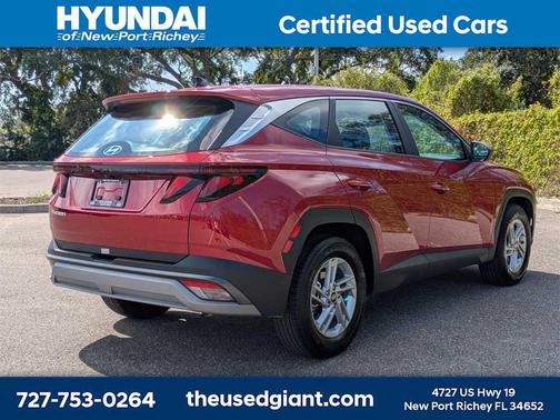 2025 Hyundai TUCSON SE
