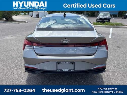 2022 Hyundai ELANTRA SEL