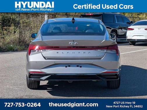 2023 Hyundai ELANTRA Limited