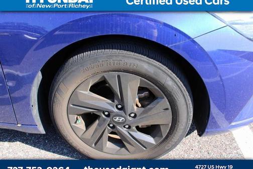 2022 Hyundai ELANTRA SEL