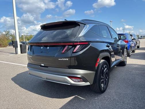 2025 Hyundai TUCSON Hybrid Limited
