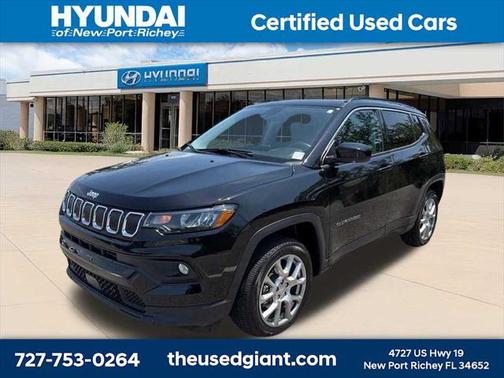 2022 Jeep Compass Latitude Lux