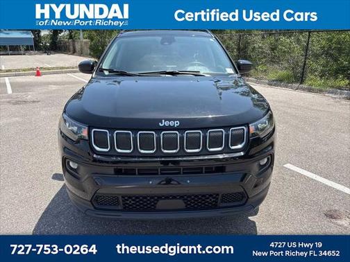 2022 Jeep Compass Latitude Lux