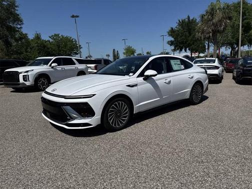 2025 Hyundai SONATA Hybrid Limited