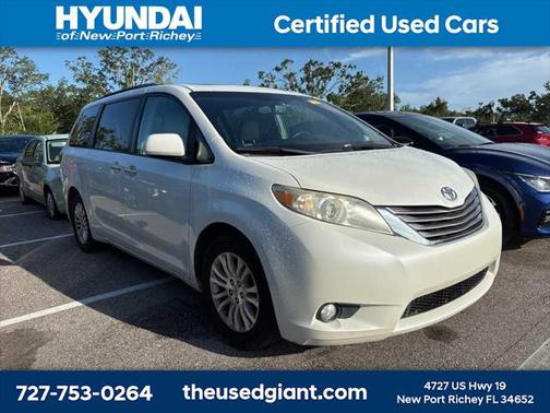 2015 Toyota Sienna XLE