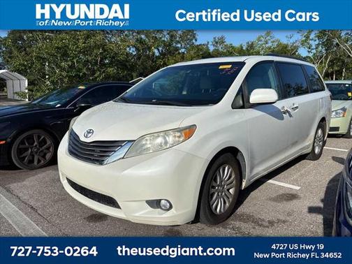 2015 Toyota Sienna XLE