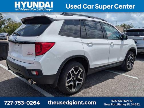 Platinum White Pearl 2023 Honda Passport AWD Elite