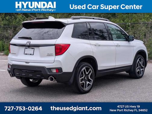 Platinum White Pearl 2023 Honda Passport AWD Elite