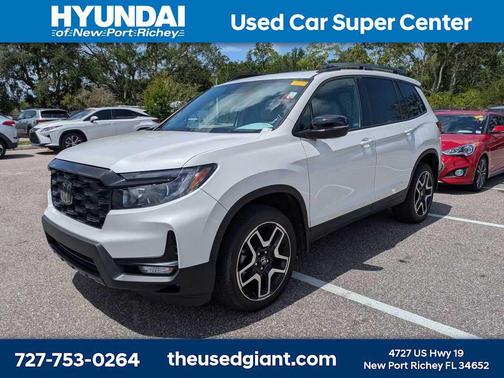 Platinum White Pearl 2023 Honda Passport AWD Elite