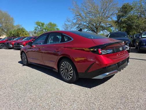 2025 Hyundai SONATA Hybrid Limited