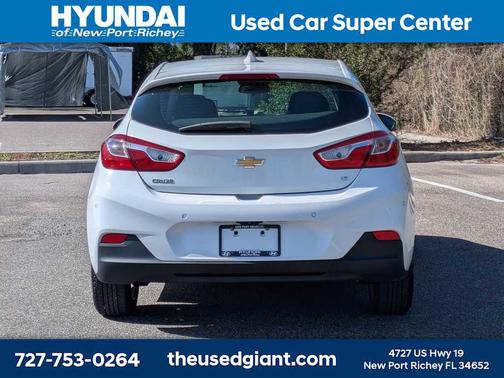 Summit White 2019 Chevrolet Cruze LT