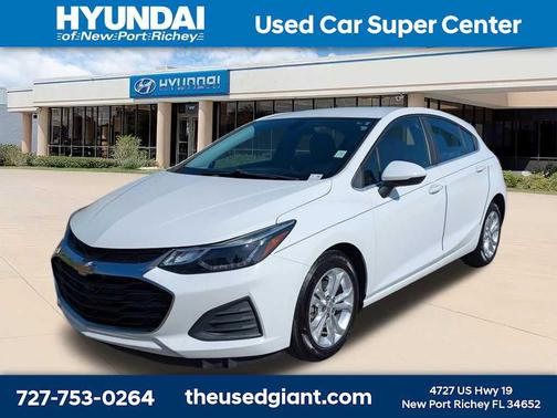 Summit White 2019 Chevrolet Cruze LT