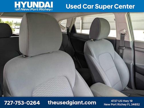 Black Noir Pearl 2021 Hyundai TUCSON SE