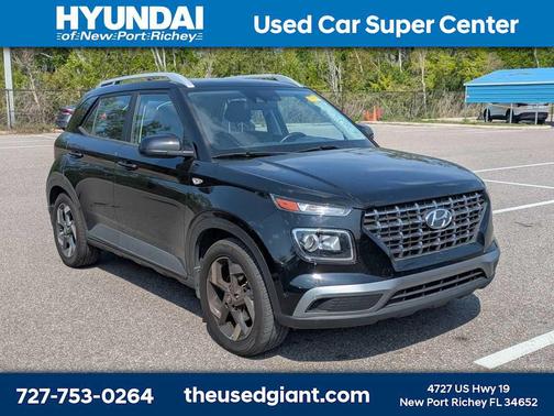 2022 Hyundai VENUE SEL