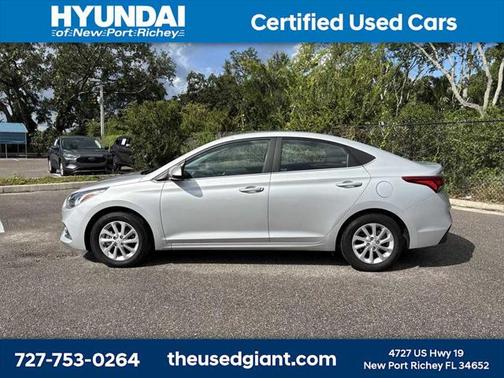 2022 Hyundai Accent SEL