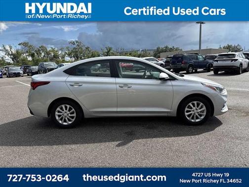 2022 Hyundai Accent SEL