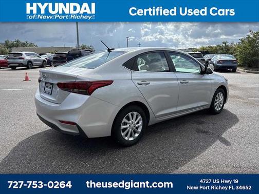2022 Hyundai Accent SEL