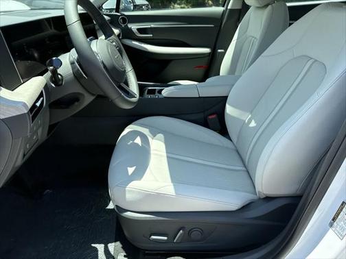 2025 Hyundai SONATA Hybrid SE
