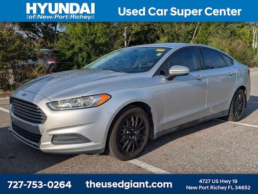 Ingot Silver Metallic 2014 Ford Fusion S