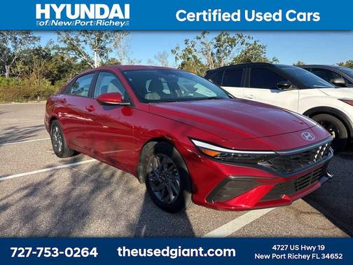 2024 Hyundai ELANTRA SEL