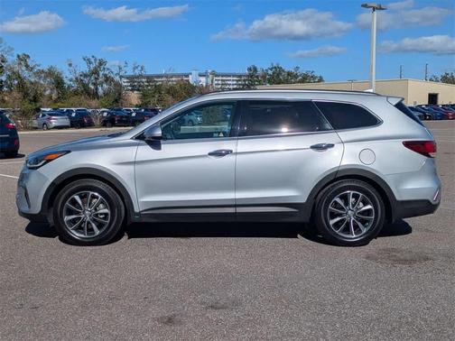2018 Hyundai SANTA FE SE