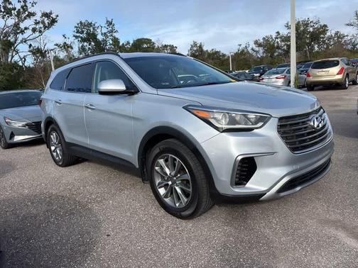2018 Hyundai SANTA FE SE