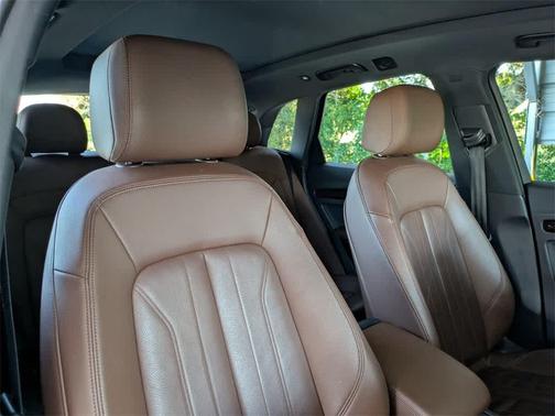 2018 Audi Q5 2.0T Premium Plus