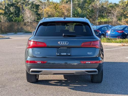 2018 Audi Q5 2.0T Premium Plus