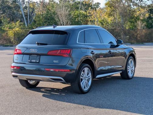 2018 Audi Q5 2.0T Premium Plus