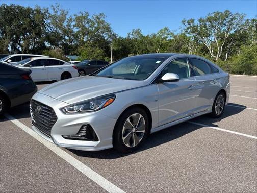 2019 Hyundai SONATA Hybrid Limited