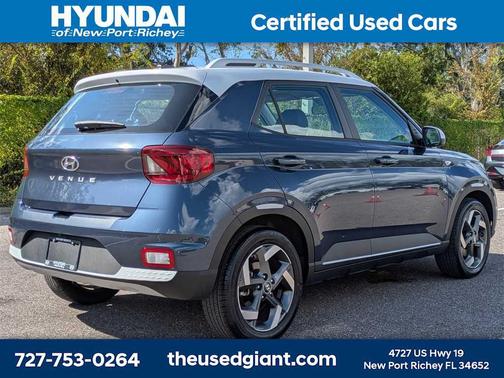 2023 Hyundai VENUE Limited