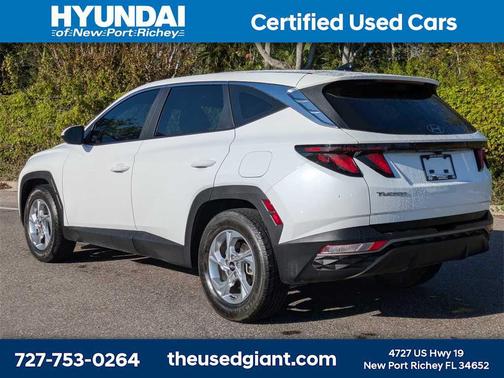 2024 Hyundai TUCSON SE
